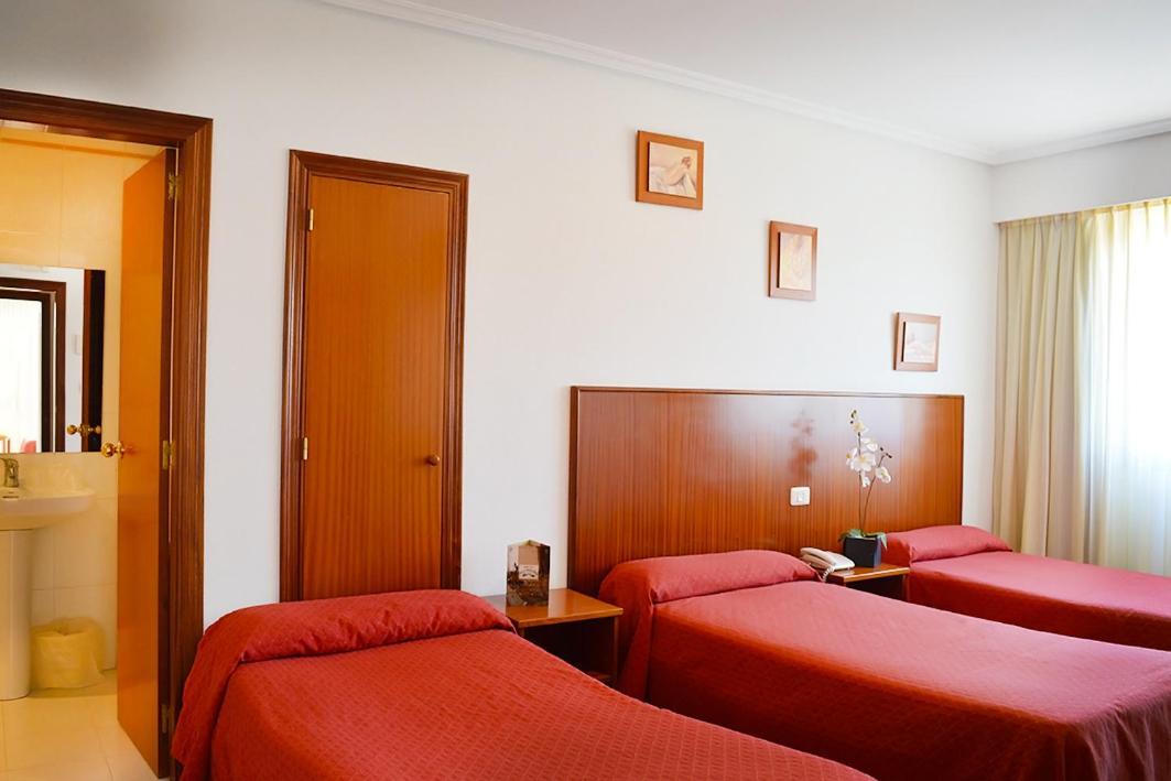 Hotel Os Caracoles Pereiro de Aguiar 外观 照片