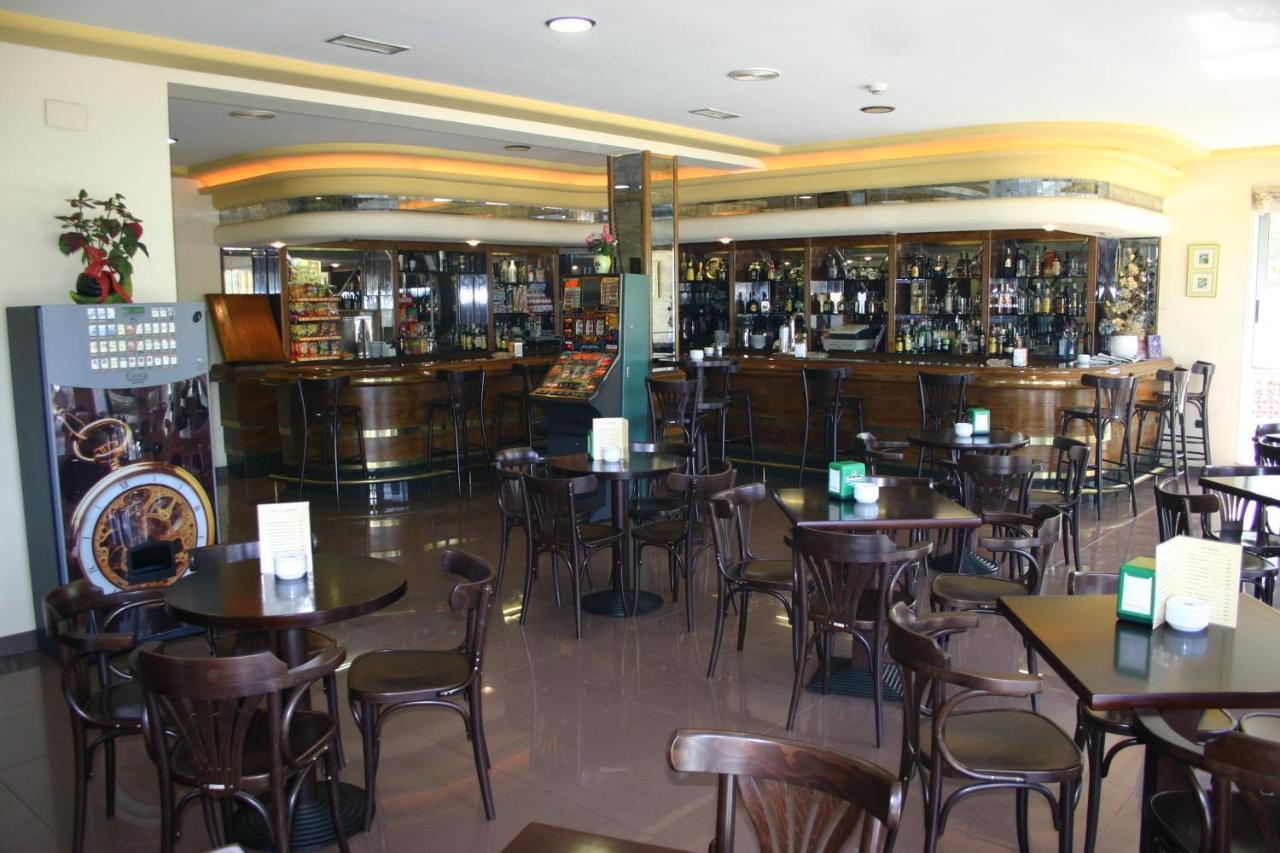 Hotel Os Caracoles Pereiro de Aguiar 外观 照片