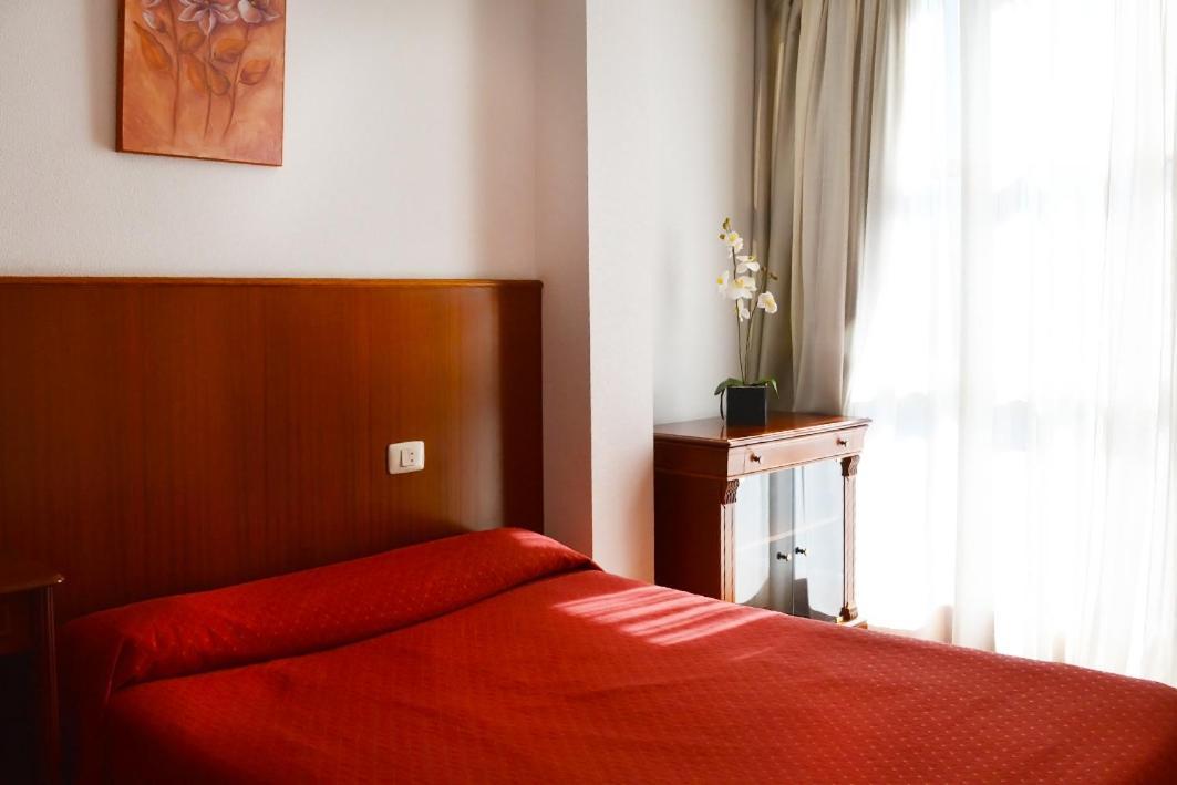 Hotel Os Caracoles Pereiro de Aguiar 外观 照片